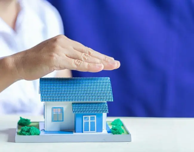 Smart cool roof hacks from a reliable home construction company.